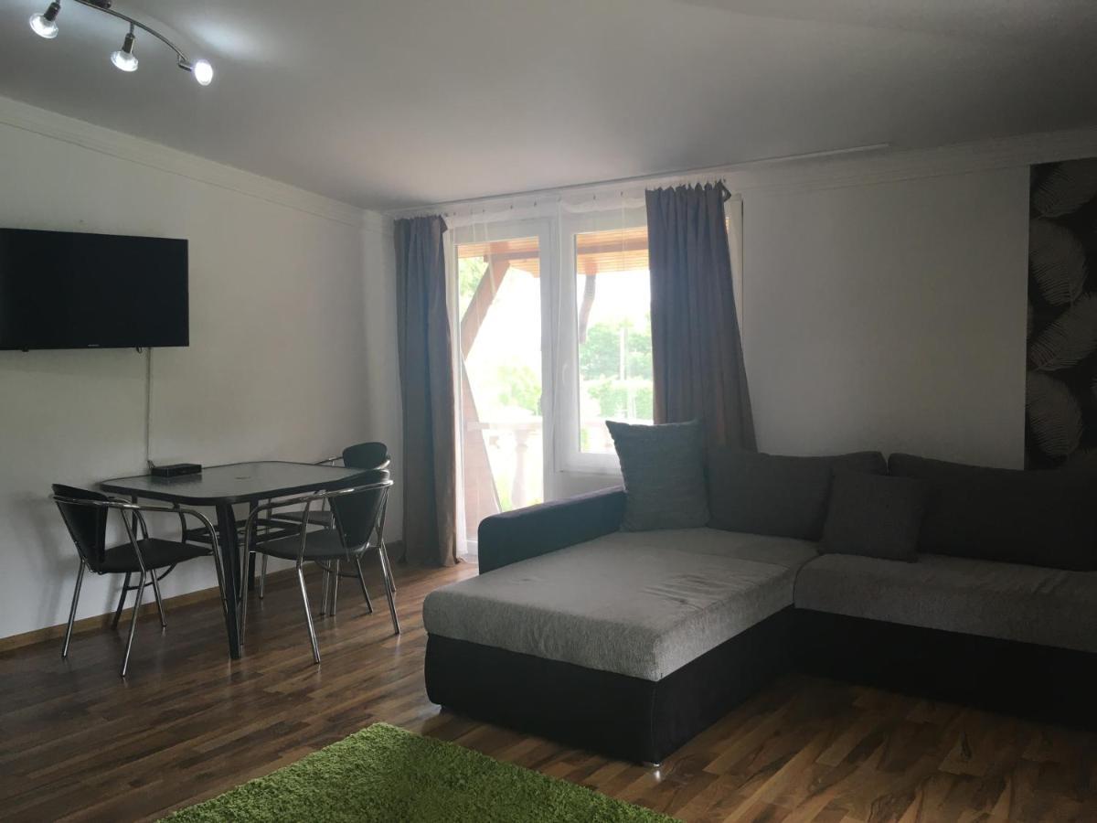 Termal Apartman นีย์รบาตอร์ ภายนอก รูปภาพ