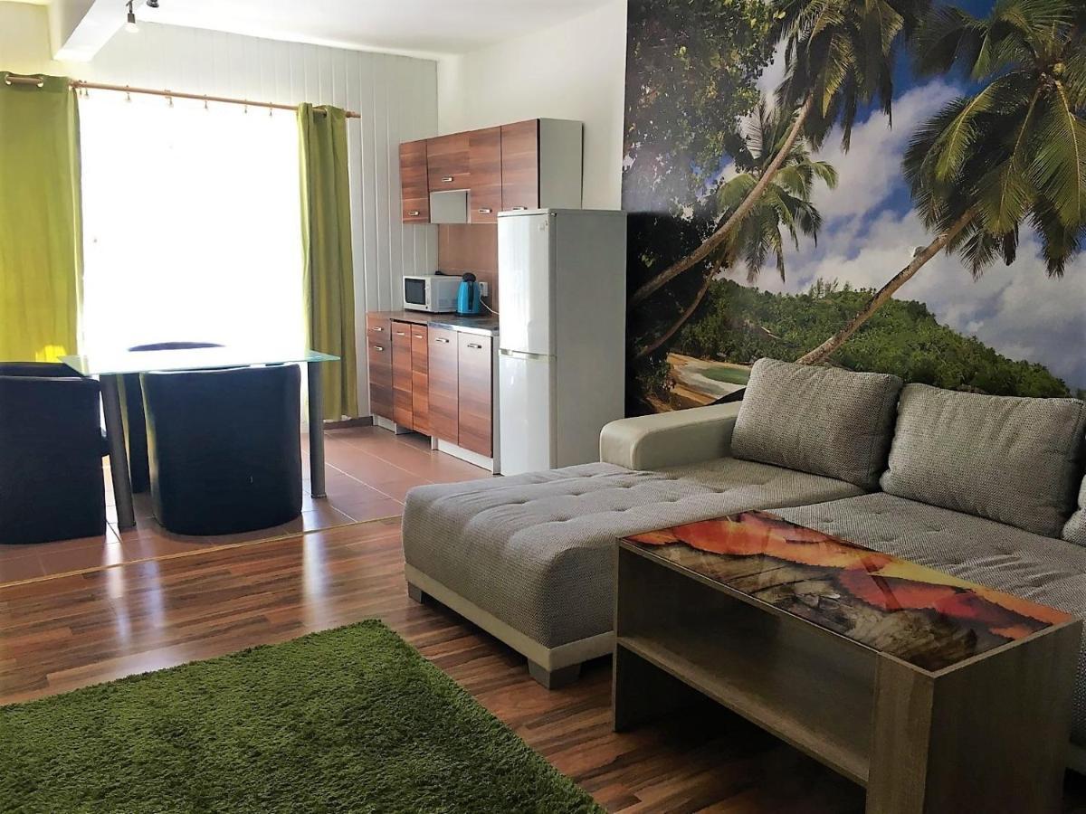 Termal Apartman นีย์รบาตอร์ ภายนอก รูปภาพ