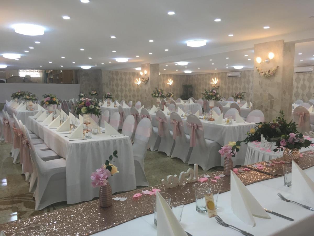 Termal Apartman นีย์รบาตอร์ ภายนอก รูปภาพ
